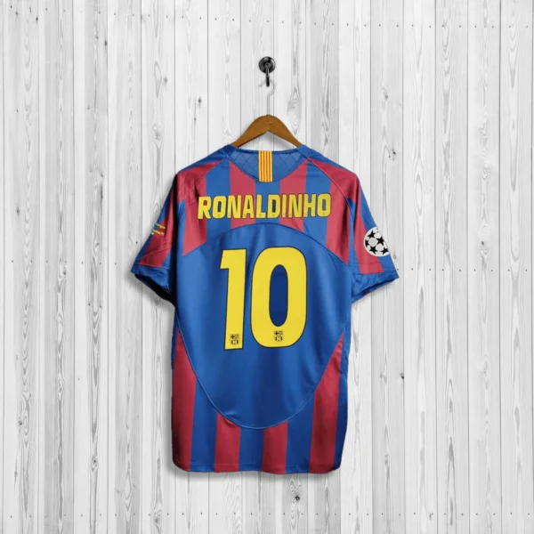 Retro Jersey - FC Barcelona 2005/06 - Image 2