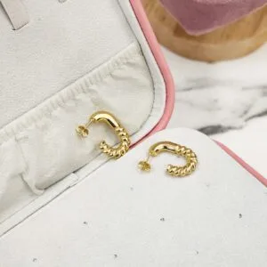 Intertwined Semi Hoop