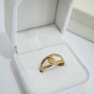 Intertwined Ring